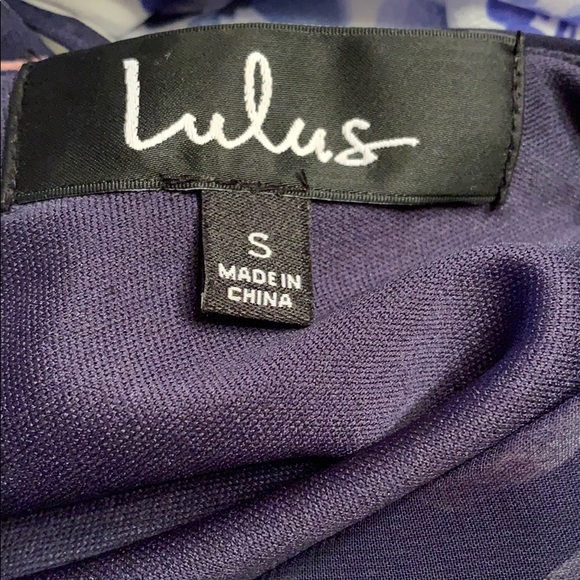 Lulu’s Gorgeous dress - So Pretty! Long dress, excellent condition! - Picture 16 of 16